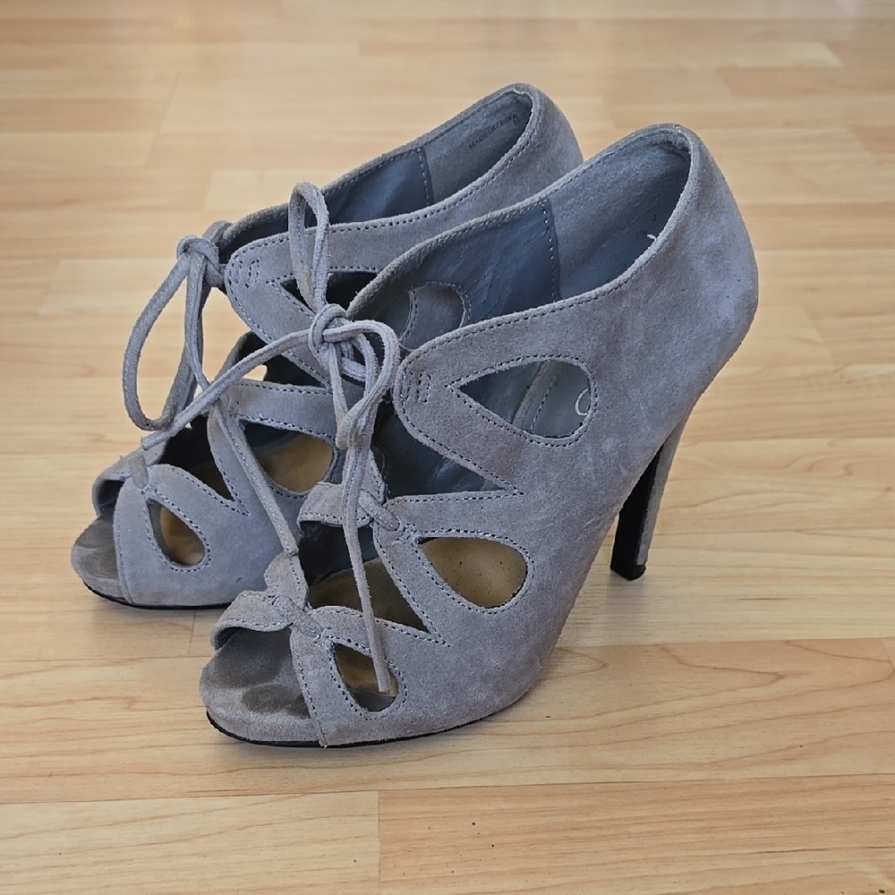 Aldo Elegant Open Toe Gray Suede Tie Faux Laced Women's Heels Size 5